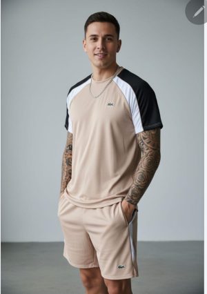 Conjunto Esportivo Masculino.
